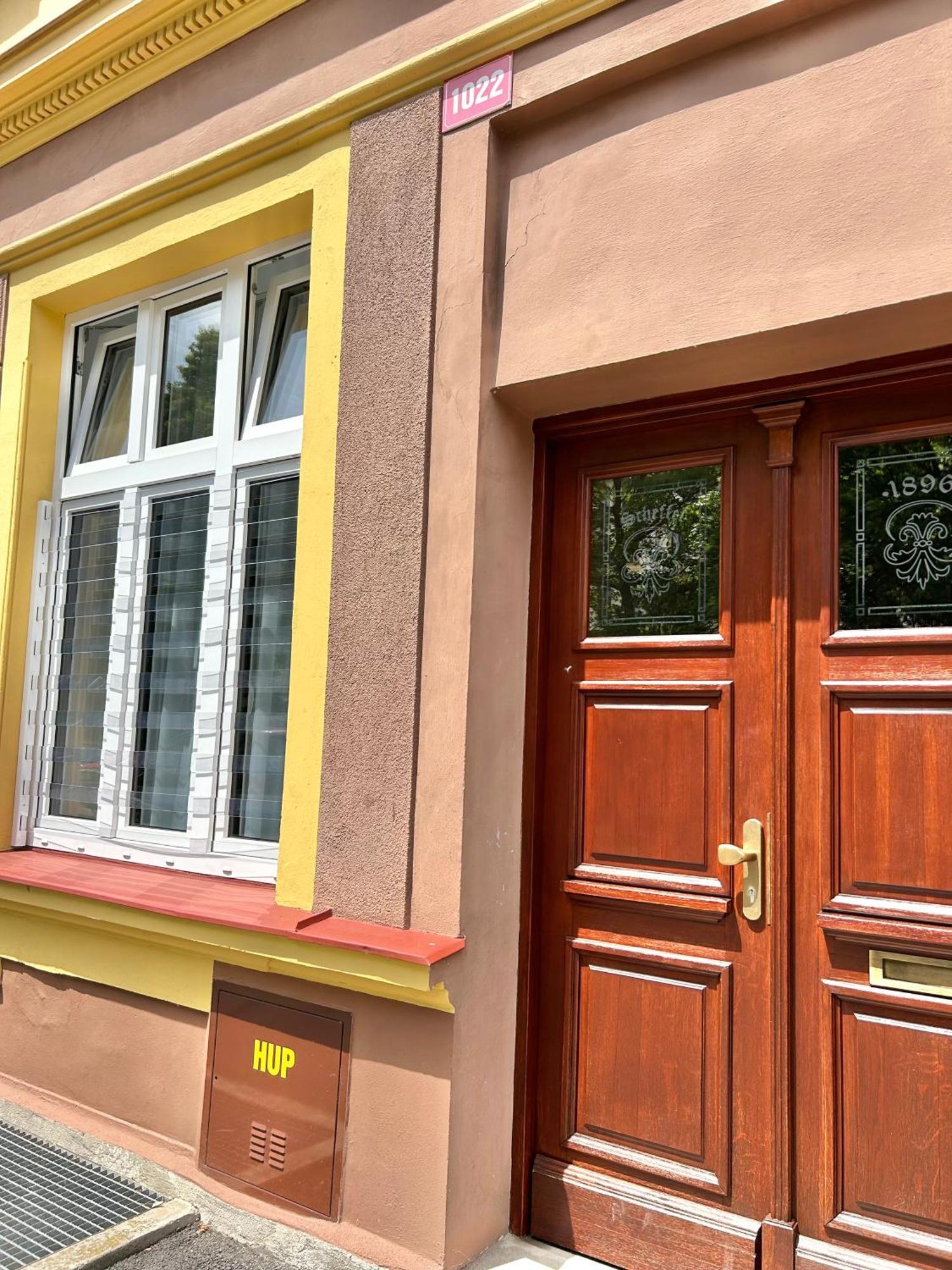 Apartment Dita Karlovy Vary Bagian luar foto